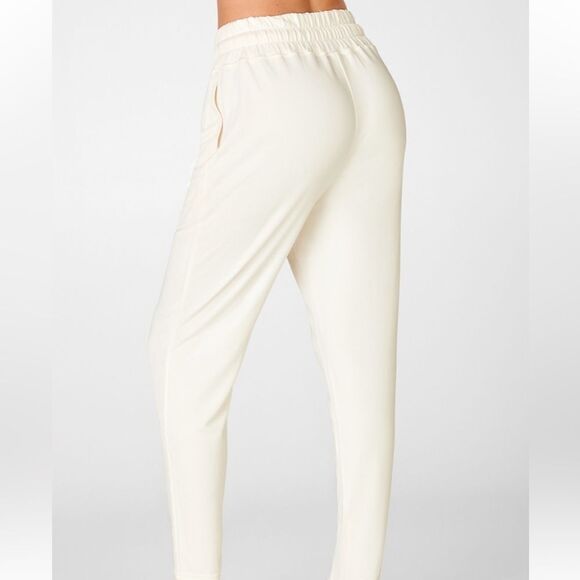Fabletics Blaine Jogger II Tusk XXS NWT and in packaging - Picture 3 of 6